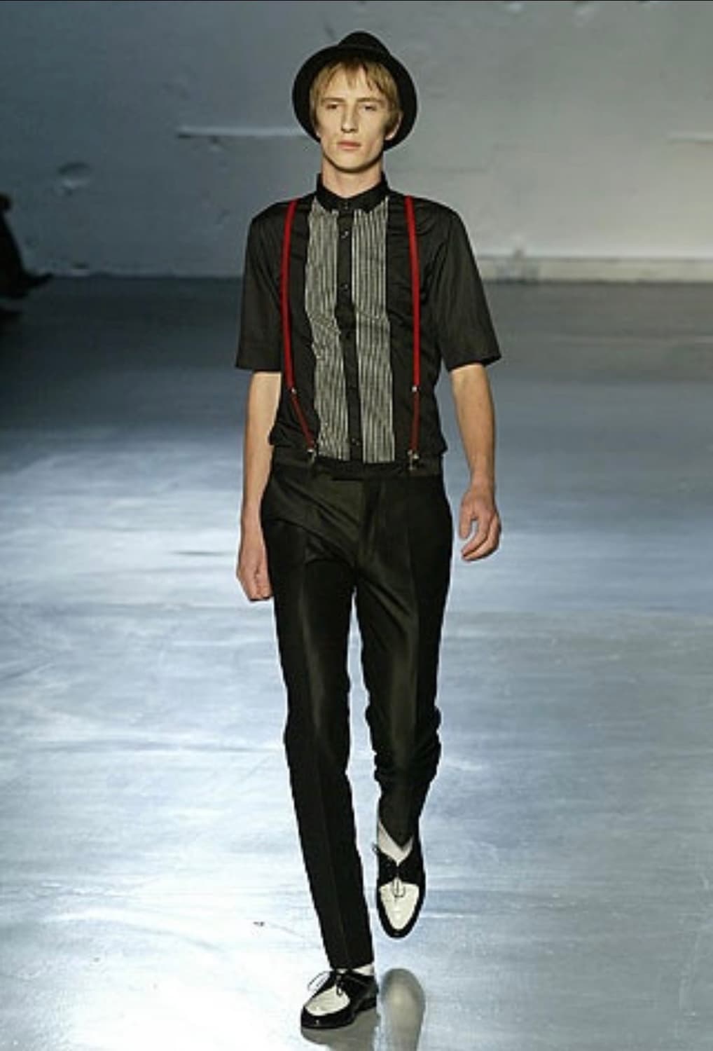 생로랑 레이스업 부츠 상품이미지4