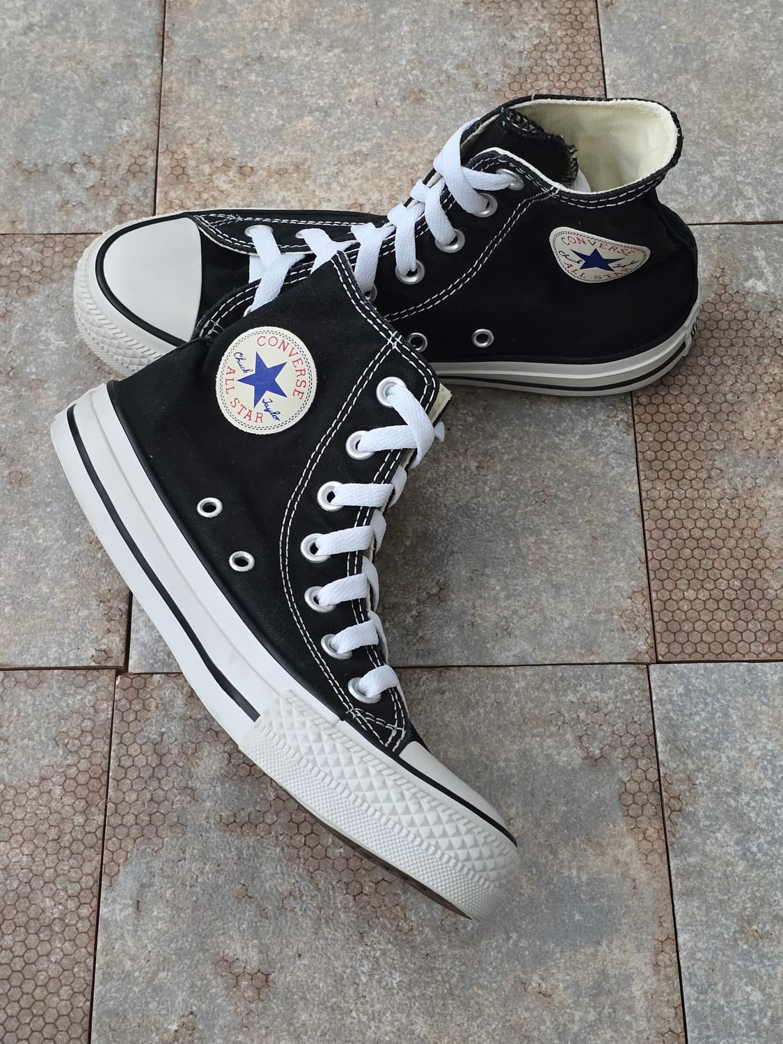 (230)컨버스 척테일러 올스타 하이 검흰  상품이미지4