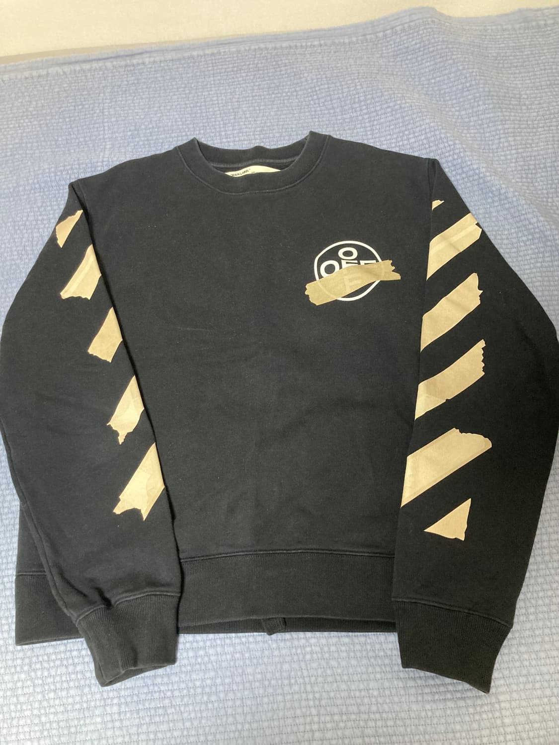 오프화이트 테이프 애로우 맨투맨 상품이미지2