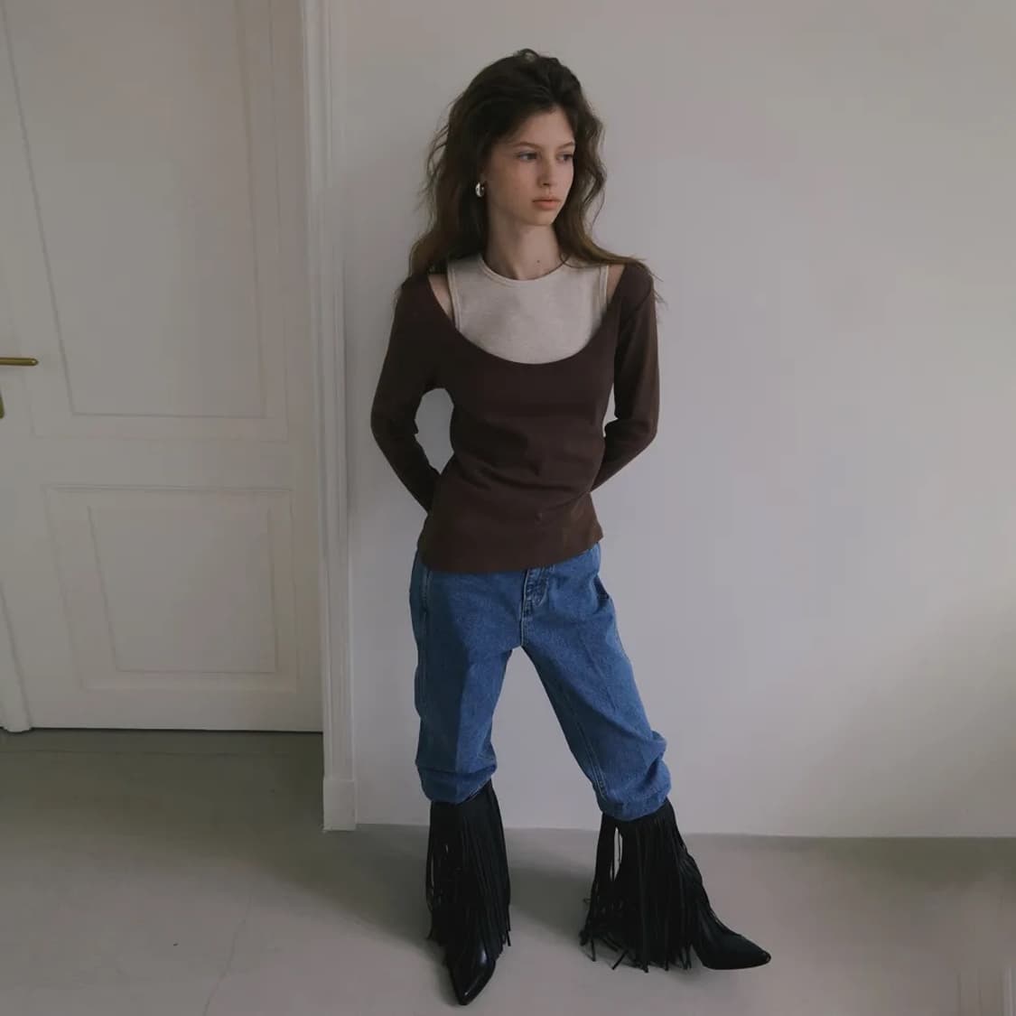 오버듀플레어 HALTER NECK LACE SLEEVELESS 상품이미지2