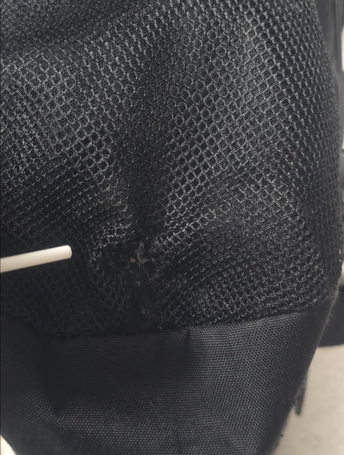 칼하트 킥플립 블랙백팩 상품이미지6