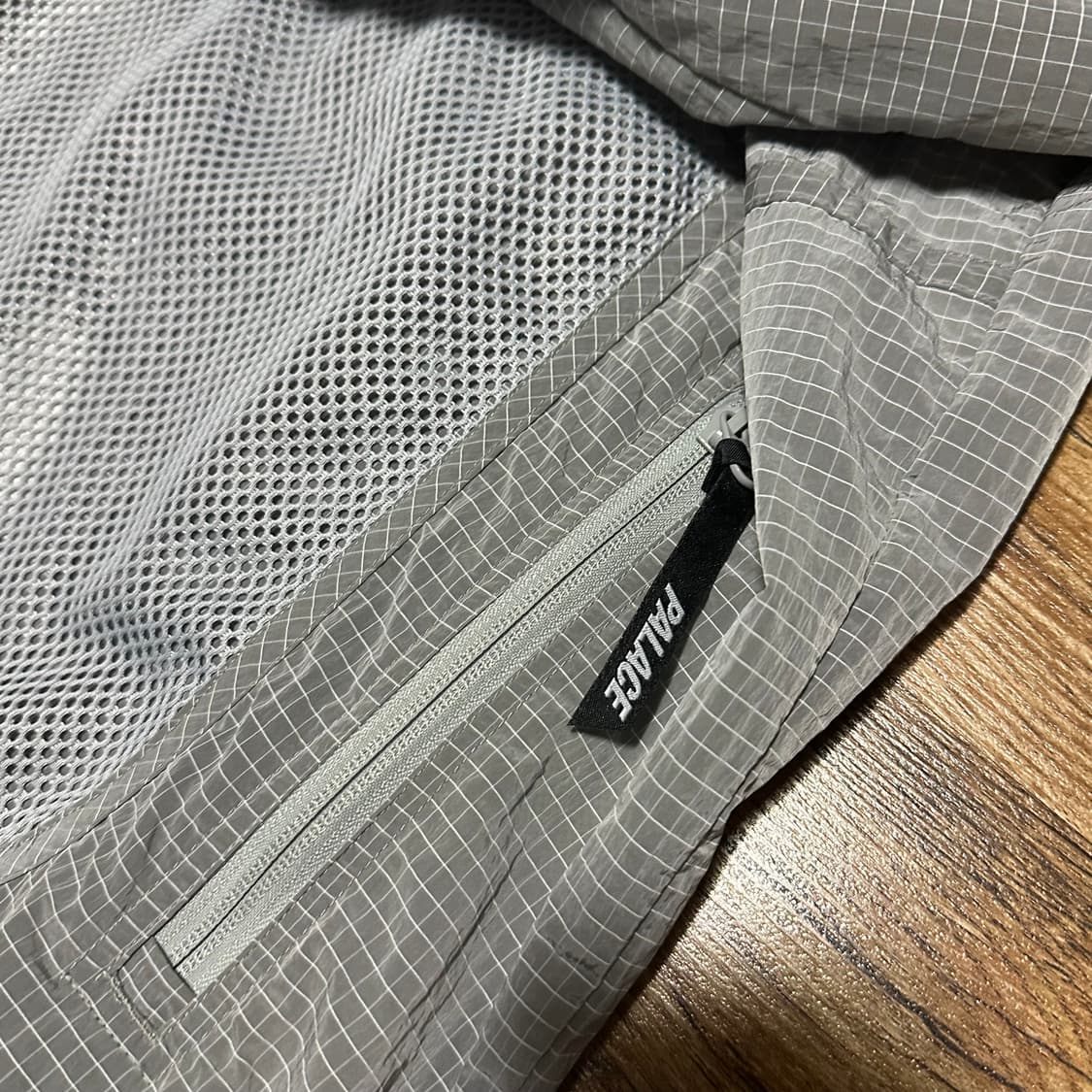 [L] 팔라스 메쉬 쉘 자켓 그레이 상품이미지4