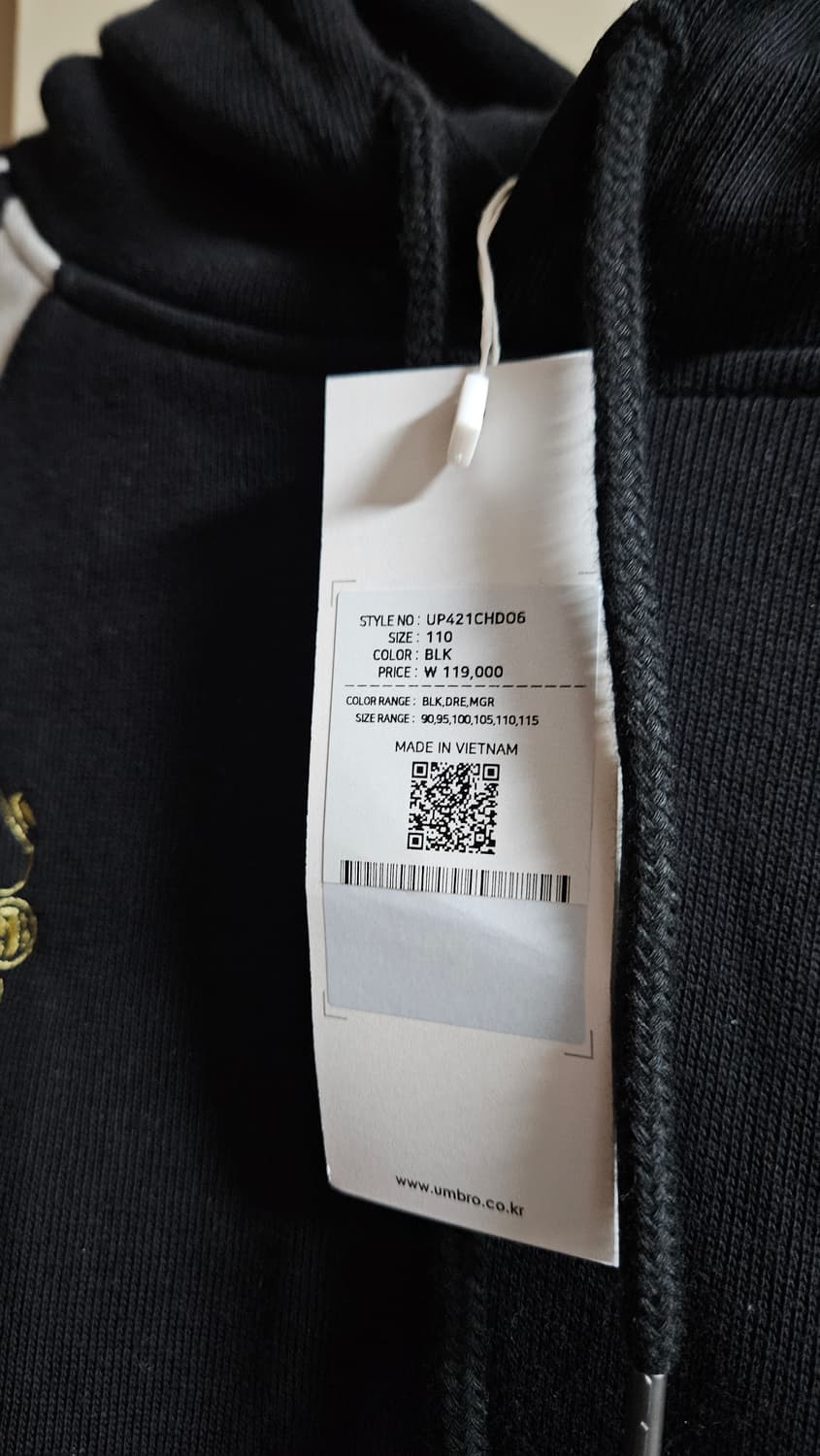 엄브로 앰블럼 후드 상품이미지3