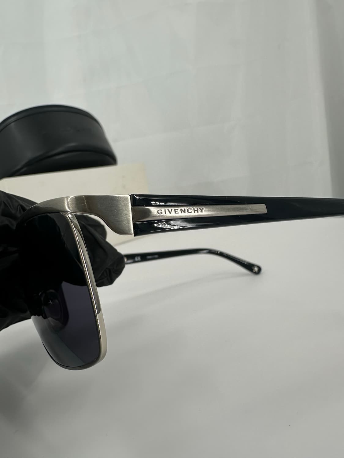 [새상품 무료배송] 정품 지방시 Made in Italy 선글라스 상품이미지2