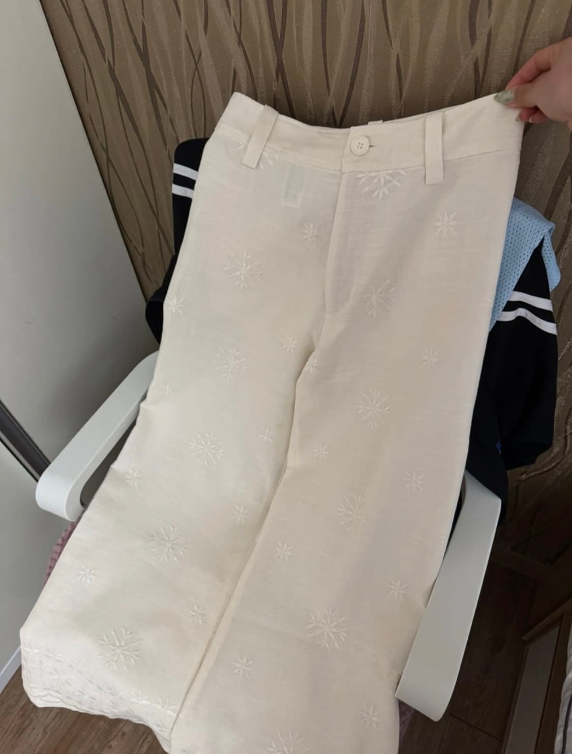 모리걸 하구미 자라 아이보리 플라워 자수 팬츠 상품이미지1