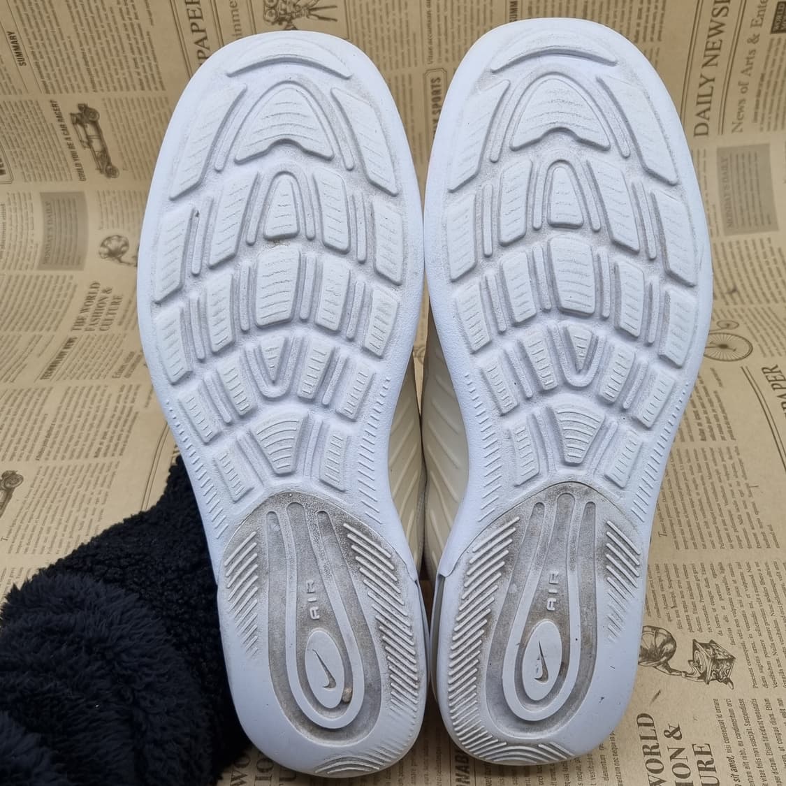 나이키 에어맥스 AXIS 화이트 운동화 280 상품이미지2