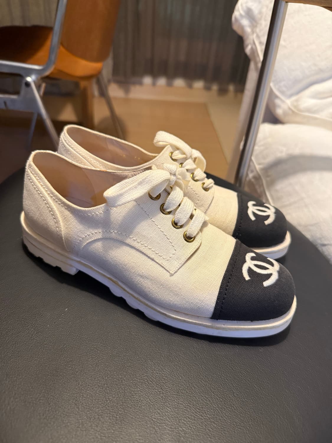 샤넬 스니커즈 판매합니다. 37사이즈 상품이미지9