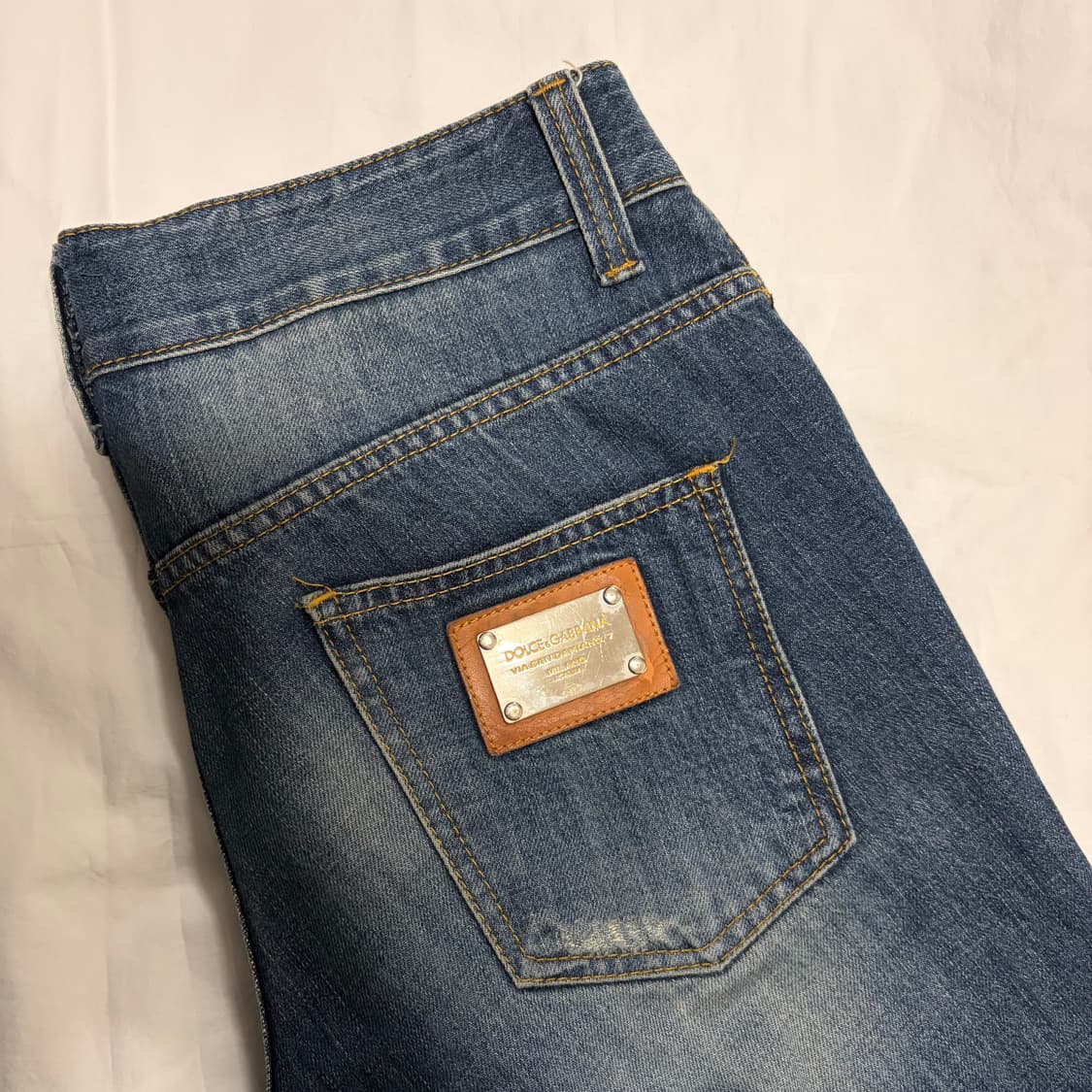 돌체앤가바나 14라인 메탈 플레이트 워싱 데님 상품이미지4
