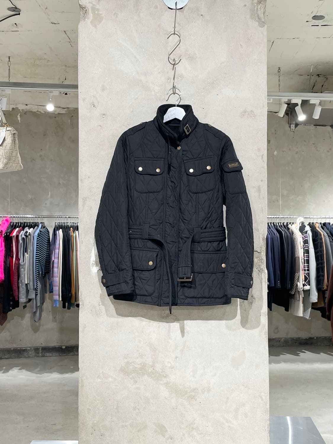 바버 인터내셔널 블랙 폴라퀼트 투어러 퀼팅 자켓 상품이미지1