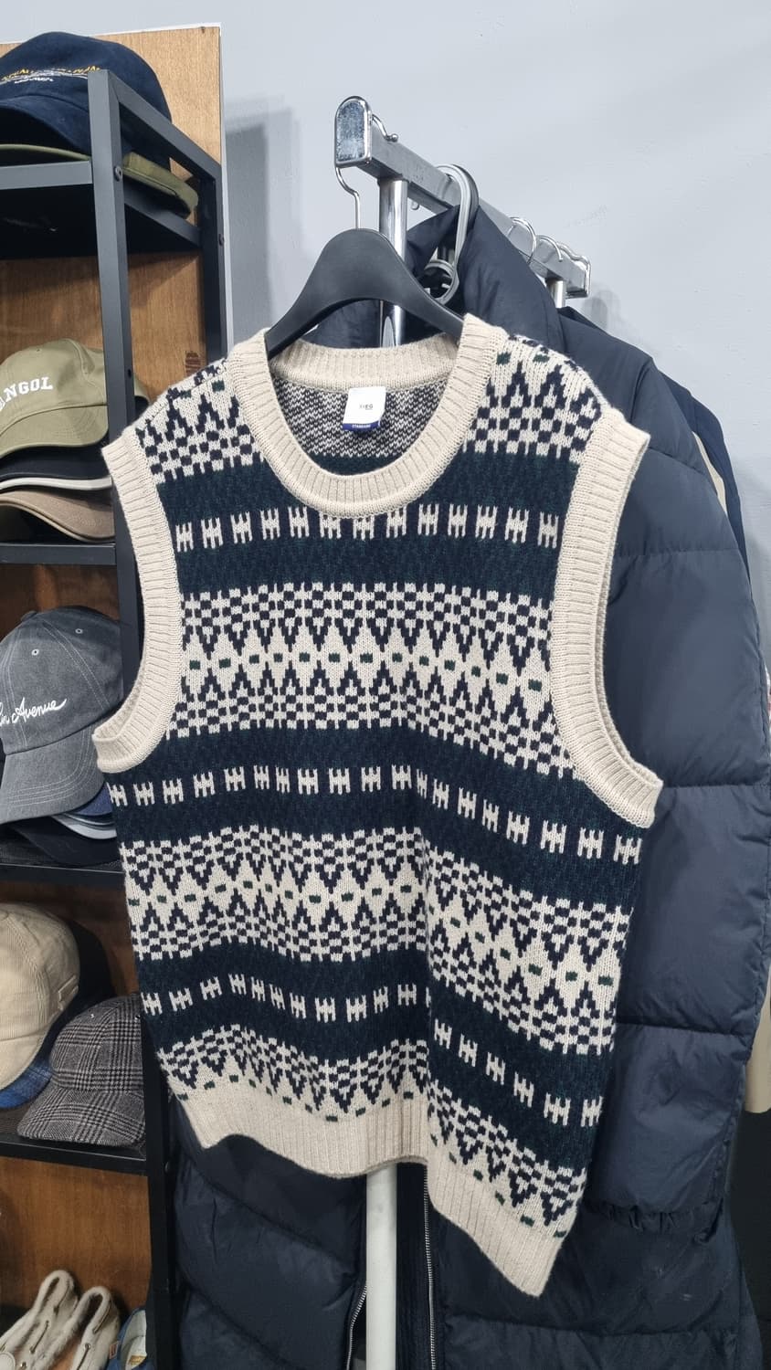 (지 이 크) 패턴 무늬 모혼방 남성 베스트 105  상태10/9 상품이미지1