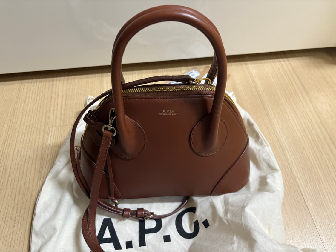 A.P.C. 엠마 스몰백 상품이미지1