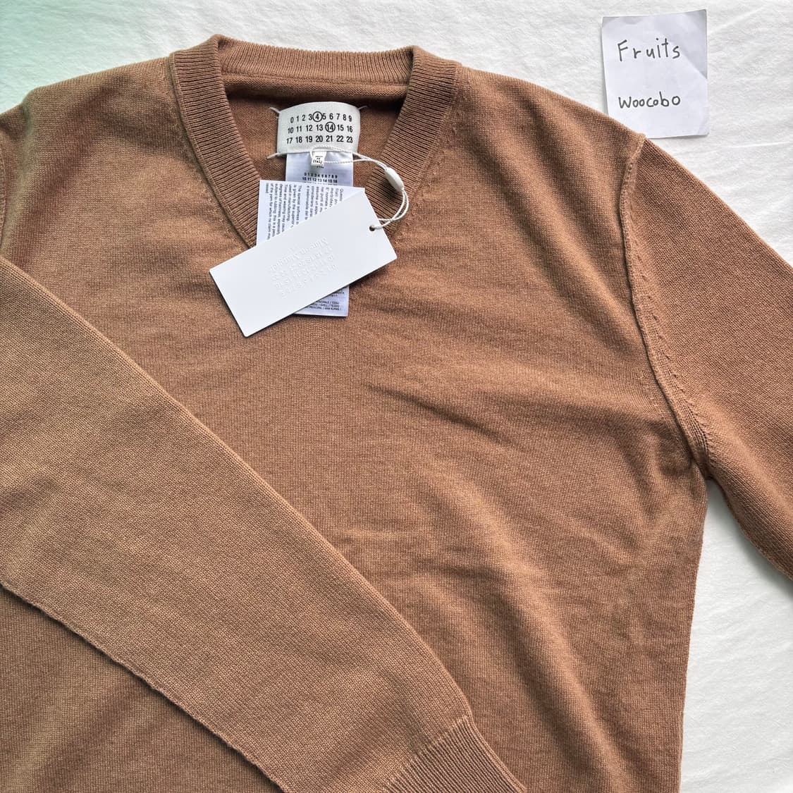 [L] 마르지엘라 캐시미어 브이넥 니트 카멜 상품이미지2