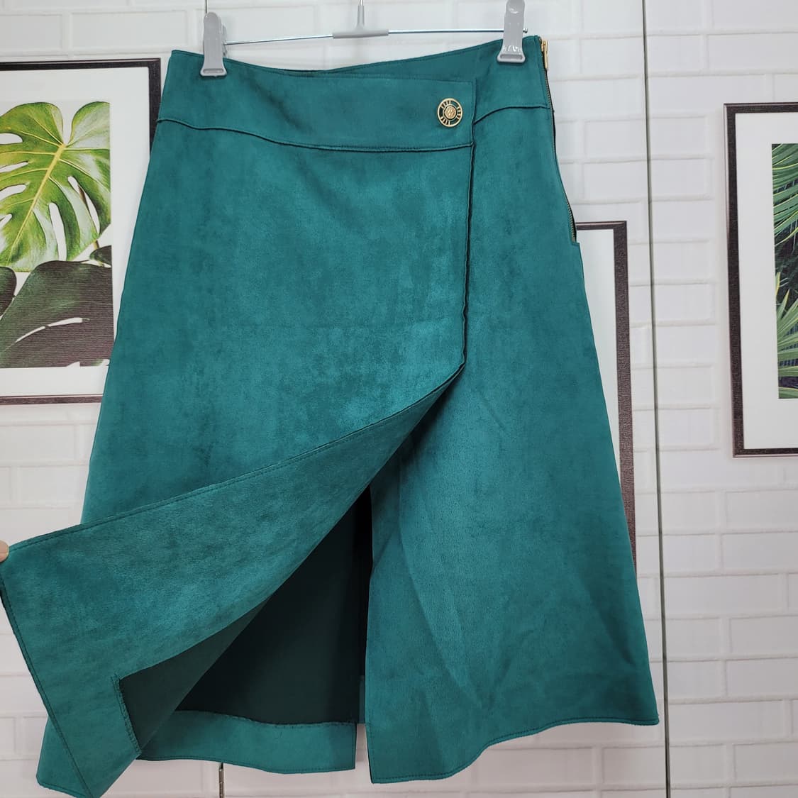 DEWL 듀엘 스웨이드 언발란스 랩 미디 스커트 55사이즈 새상품급 상품이미지2