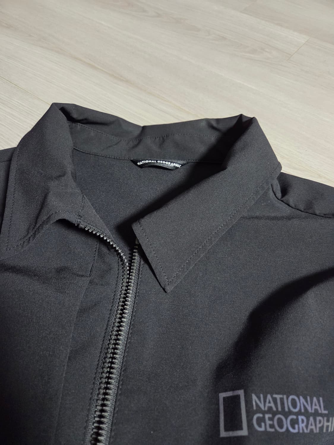 내셔널지오그래픽 블랙 자켓 105사이즈 상품이미지2