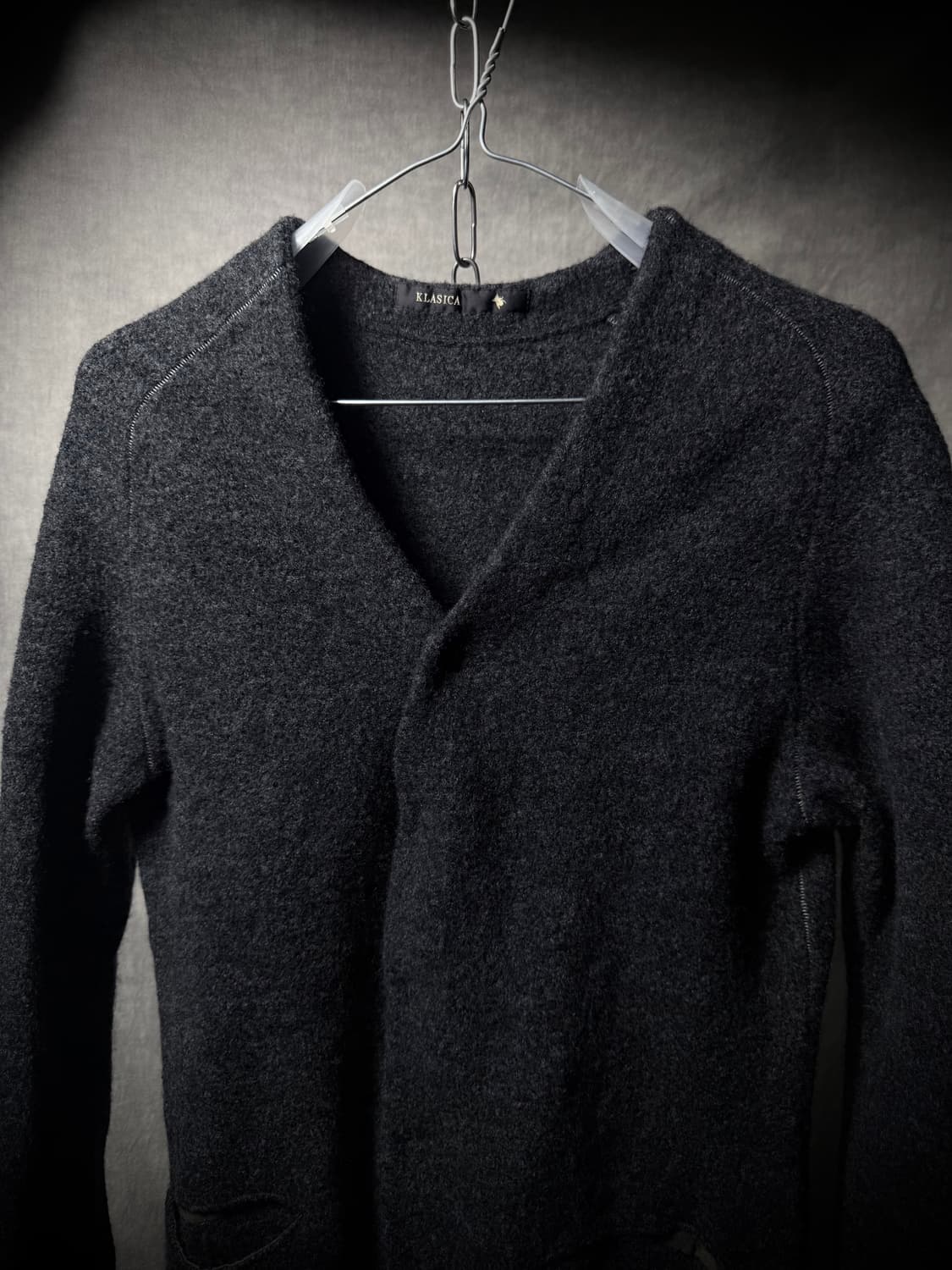 KLASICA Reversed Seam Wool Cardigan 상품이미지3
