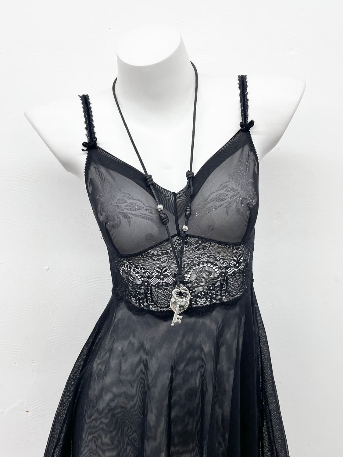 에블린 블랙페어리 시어 슬립 상품이미지2