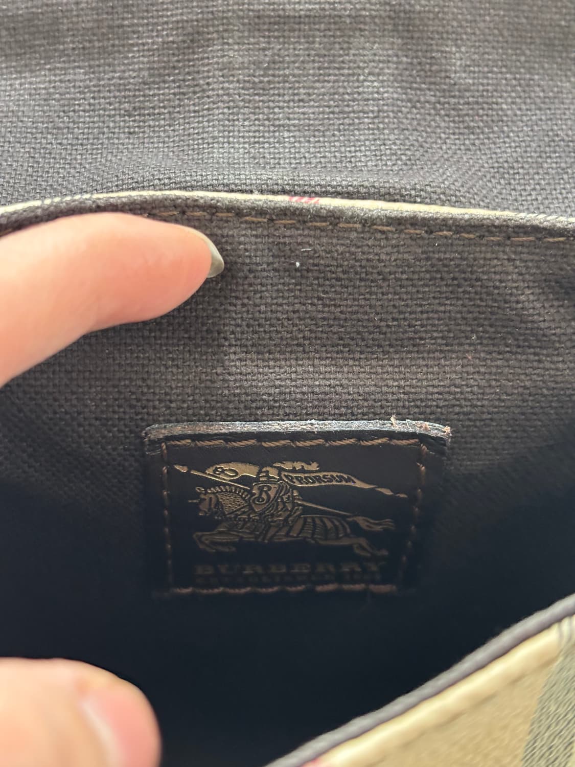 Burberry 버버리 노바체크 미니 버클 크로스백  상품이미지10