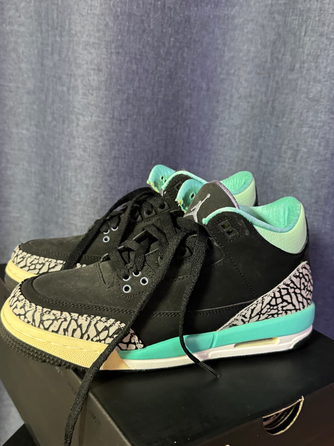 에어 조던 3 레트로 블랙 민트 (티파니) 상품이미지3