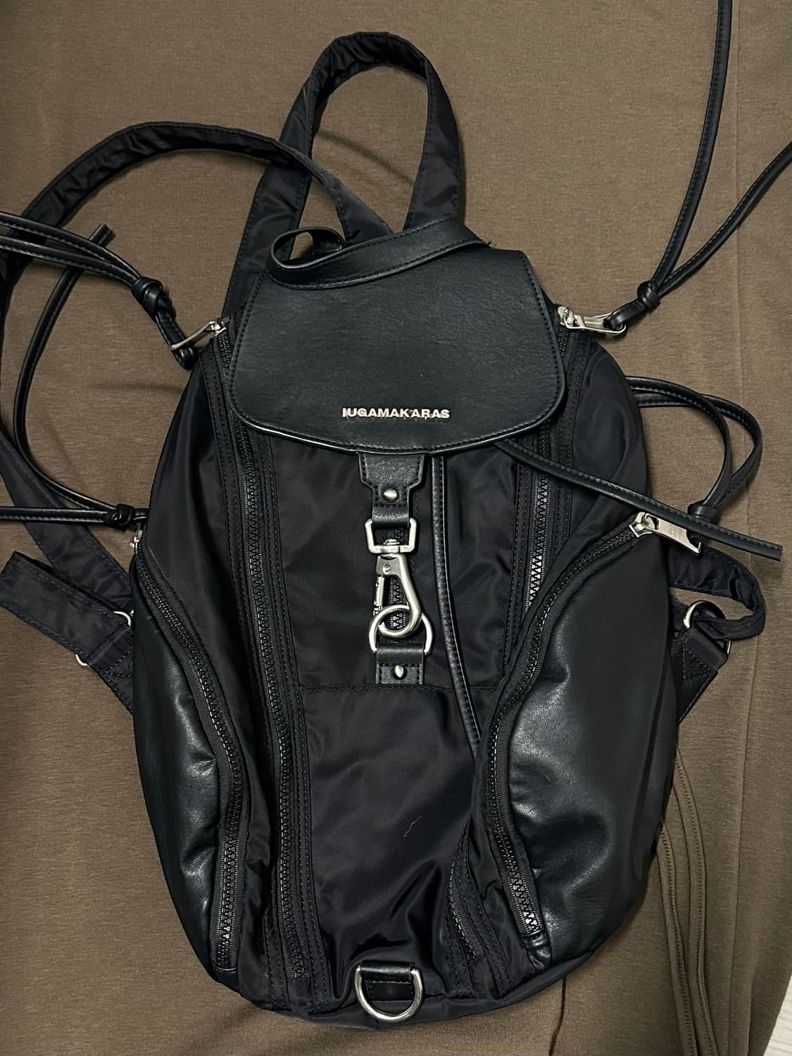 이우가마카라스 백팩 상품이미지4