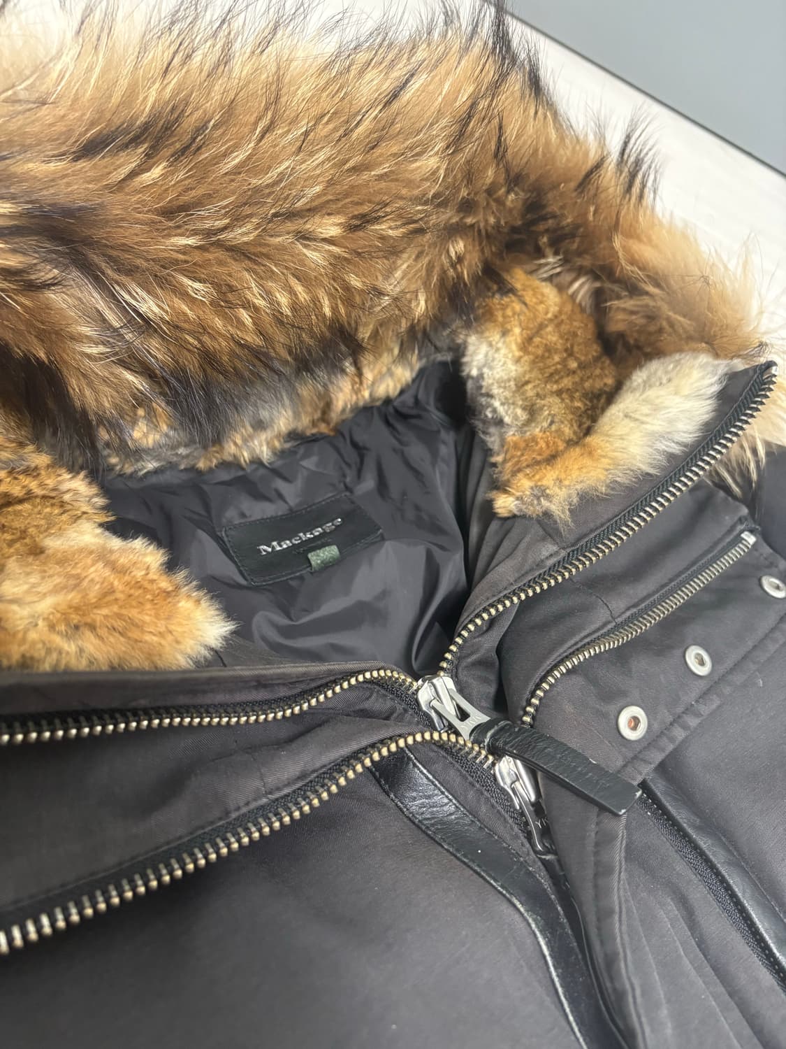 맥케이지 딕슨 38사이즈 브라운퍼 판매합니다 상품이미지3