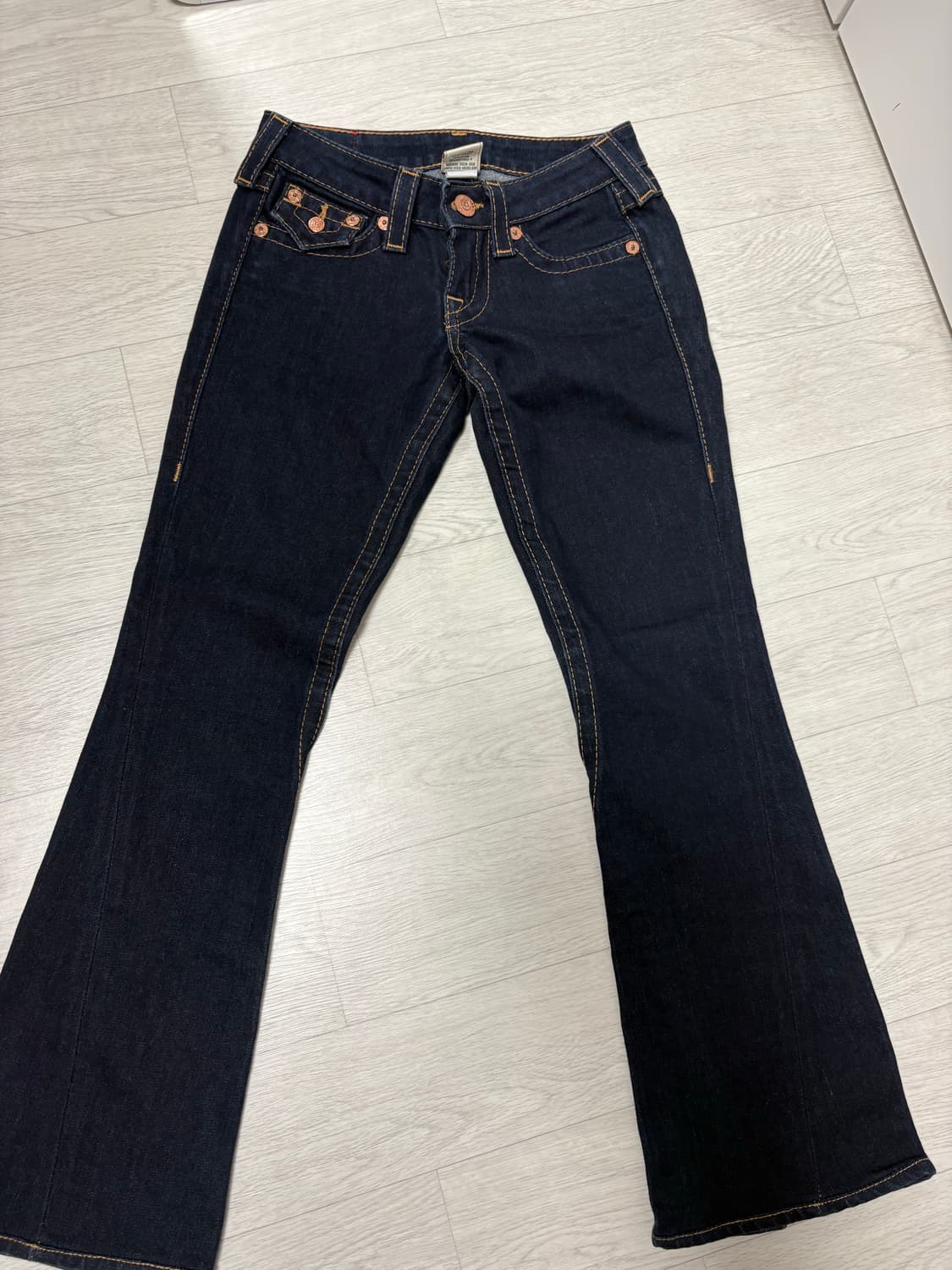 트루릴리전 로우라이즈 부츠컷 데님 상품이미지2