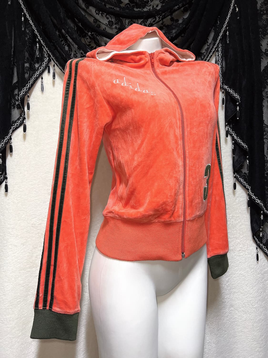 아디다스 adidas 트랙탑 벨벳 후드집업 져지 스포티 갸루 y2k 상품이미지2