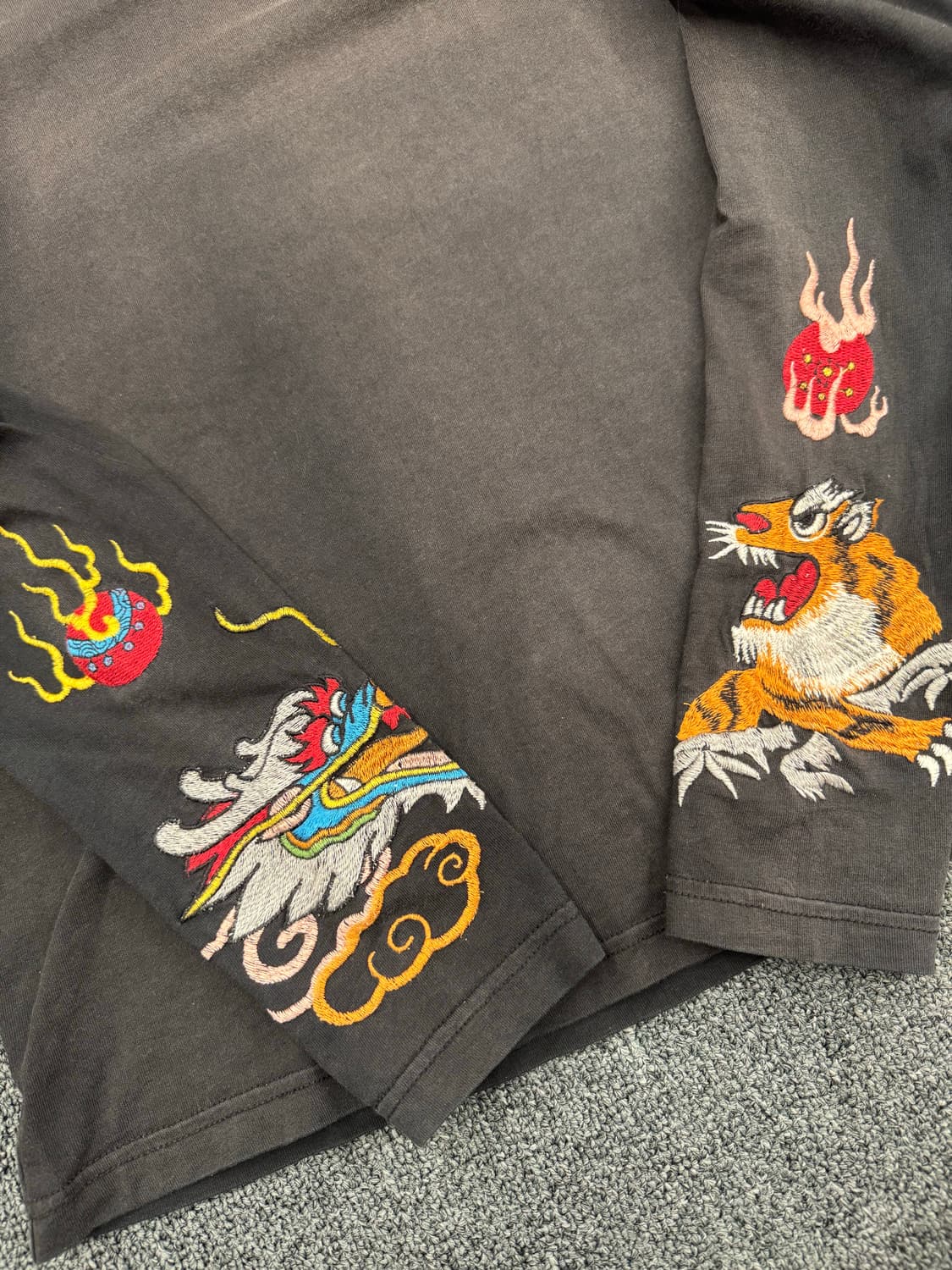 S)디젤 빈티지 양팔 자수 포인트 롱슬리브 상품이미지6