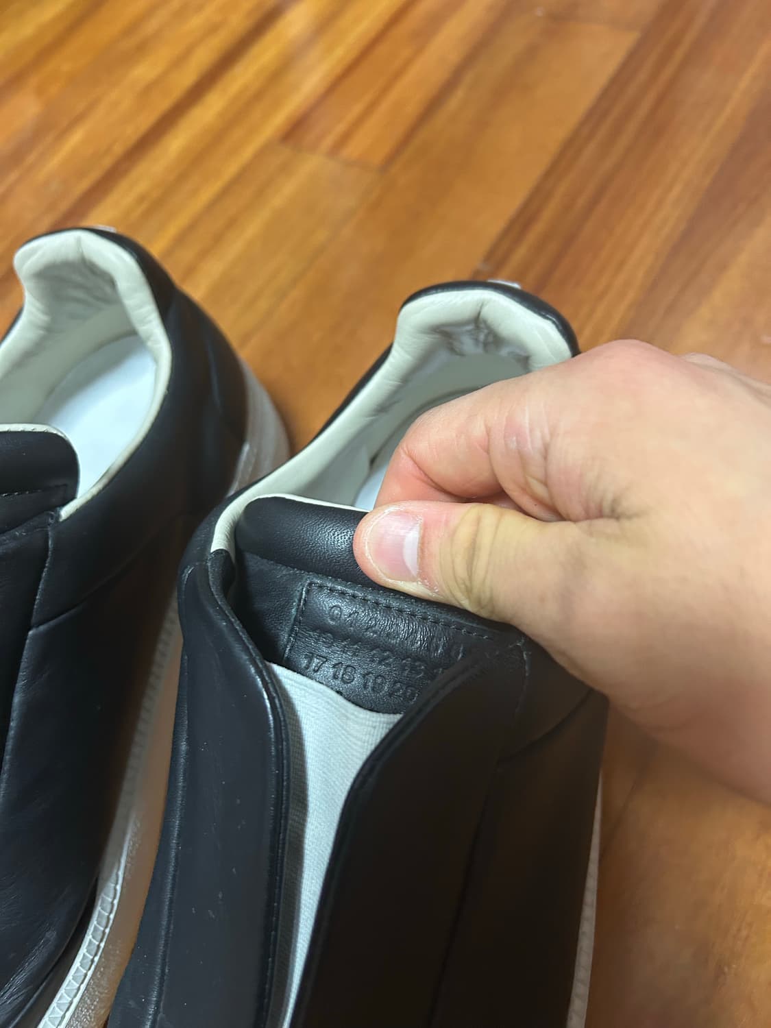 마르지엘라 퓨처 청키 로우 레더 상품이미지2