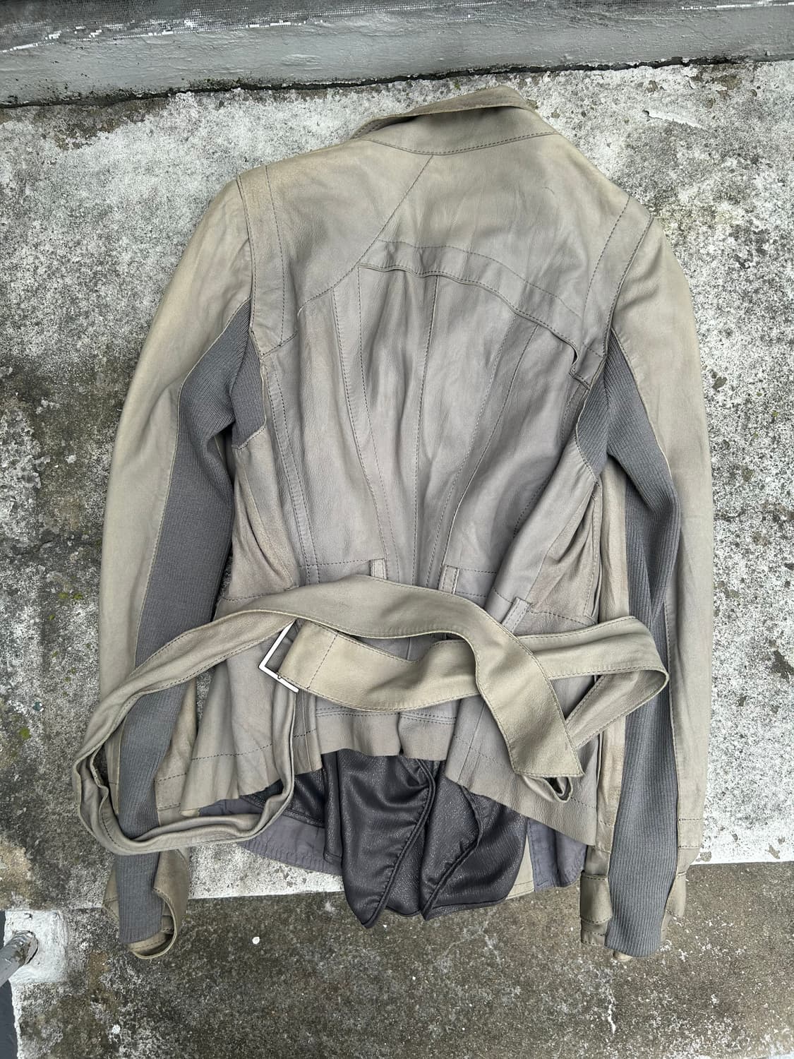 2000s vtg 드레이프 디자인 가죽자켓 상품이미지5