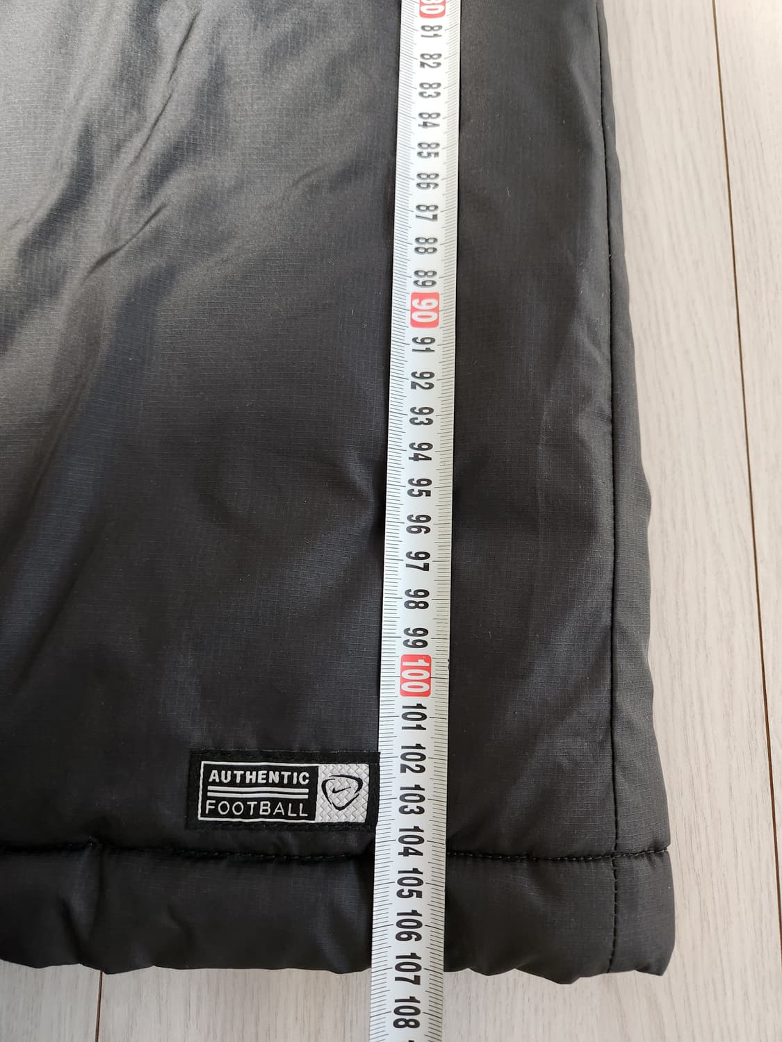 새상품급)나이키 709740-060 AS 미디엄 필드 롱패딩 축구 패딩  상품이미지4