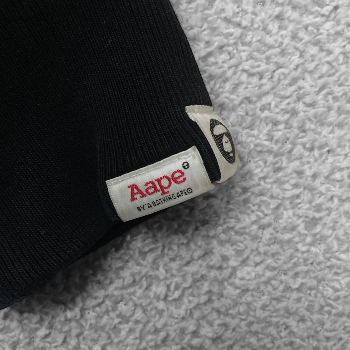 에이프 Aape 레드 카모 사루 프린팅 맨투맨 블랙 상품이미지3