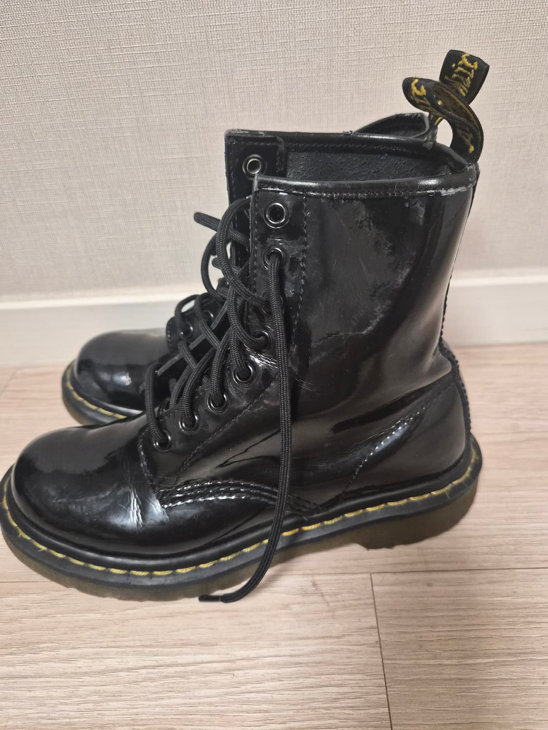 닥터마틴 1460 블랙 에나멜 워커 230 상품이미지2