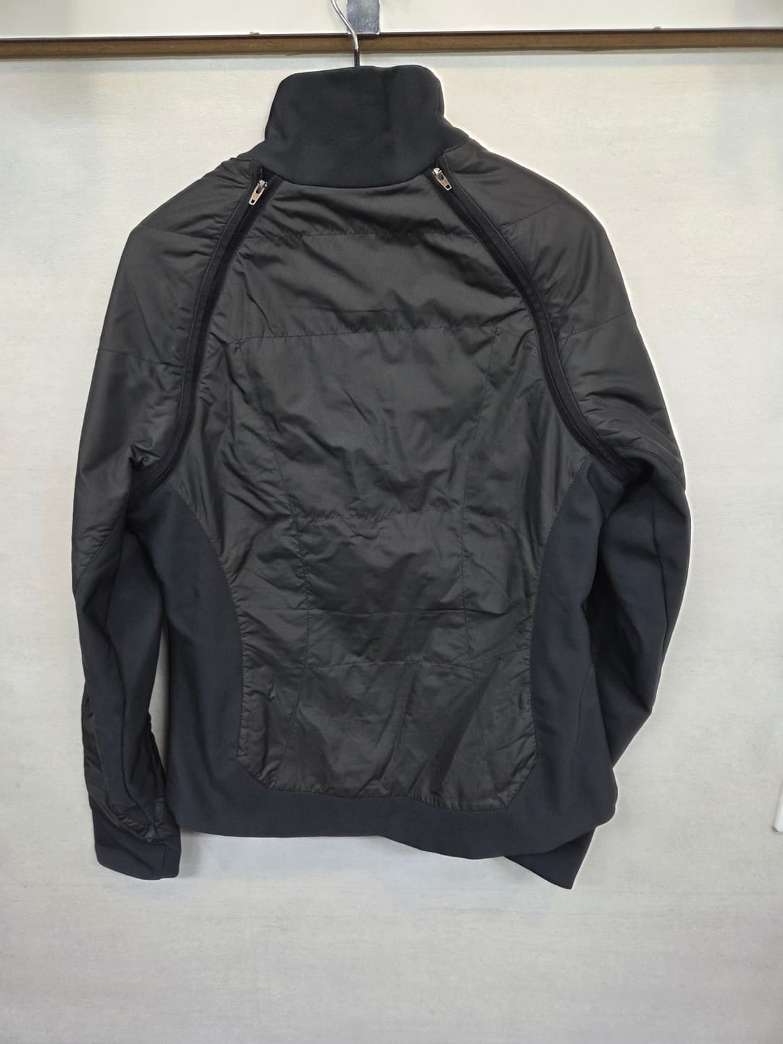 나이키 acg 올드스쿨 여성 조끼겸용 방풍 경량패딩 자켓 m 상품이미지2