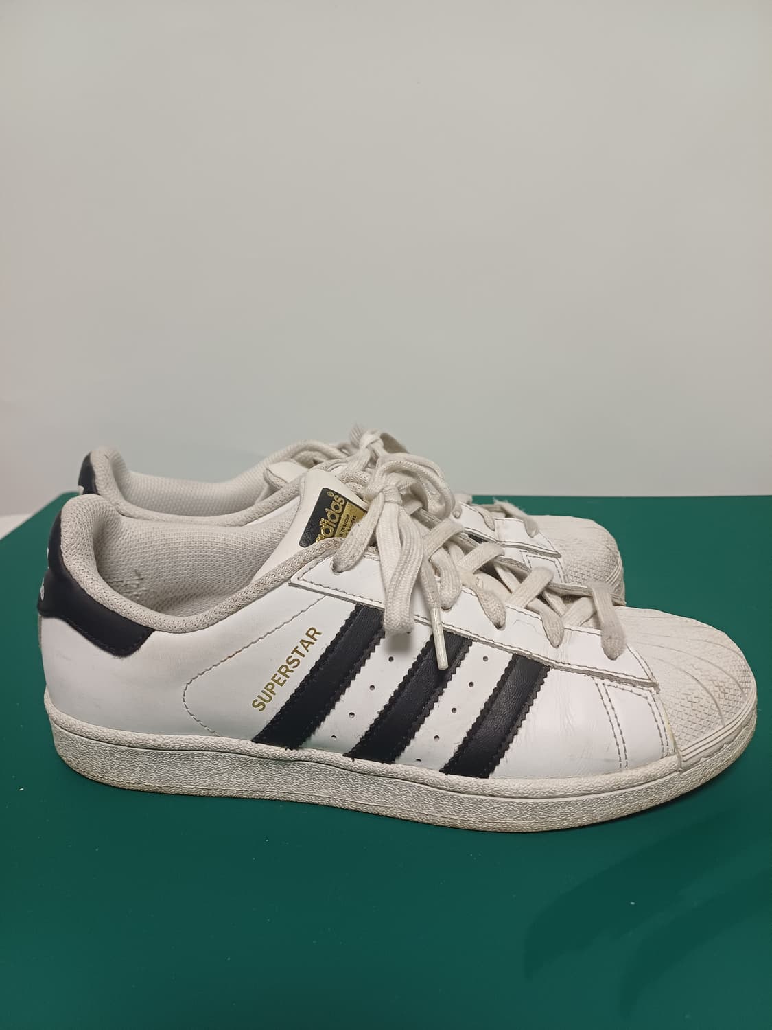 [250] 아디다스 슈퍼스타 파운데이션 흰검금(C77124)  상품이미지4