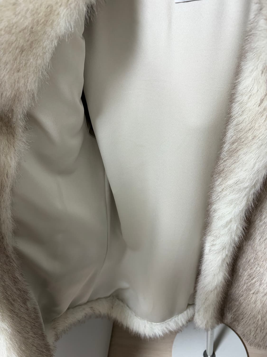 더포르타(포르타) 소프트 퍼 자켓 아이보리 상품이미지7