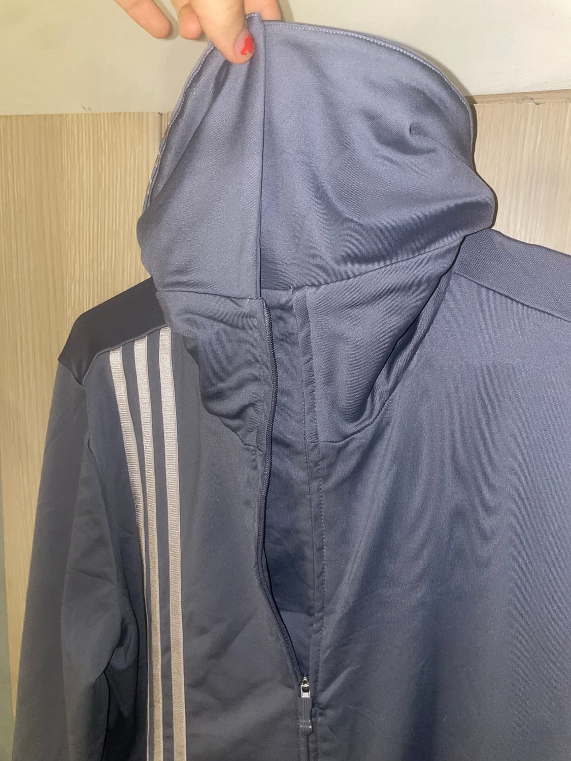 브루탈리즘적 ADIDAS 상품이미지5
