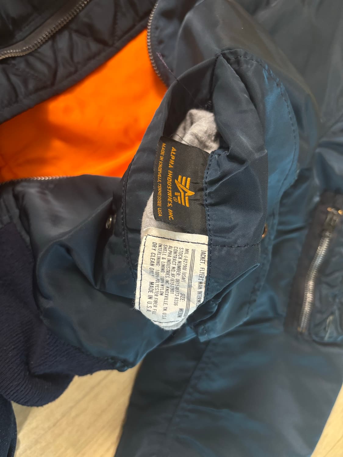 알파인더스트리 Ma-1 Made in USA 네이비 상품이미지6