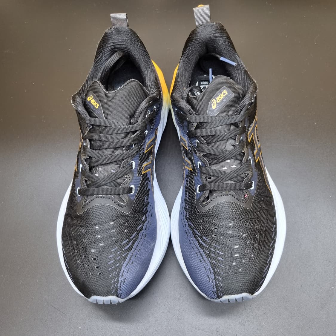 아식스 노바블라스트4 런닝화255 상품이미지2