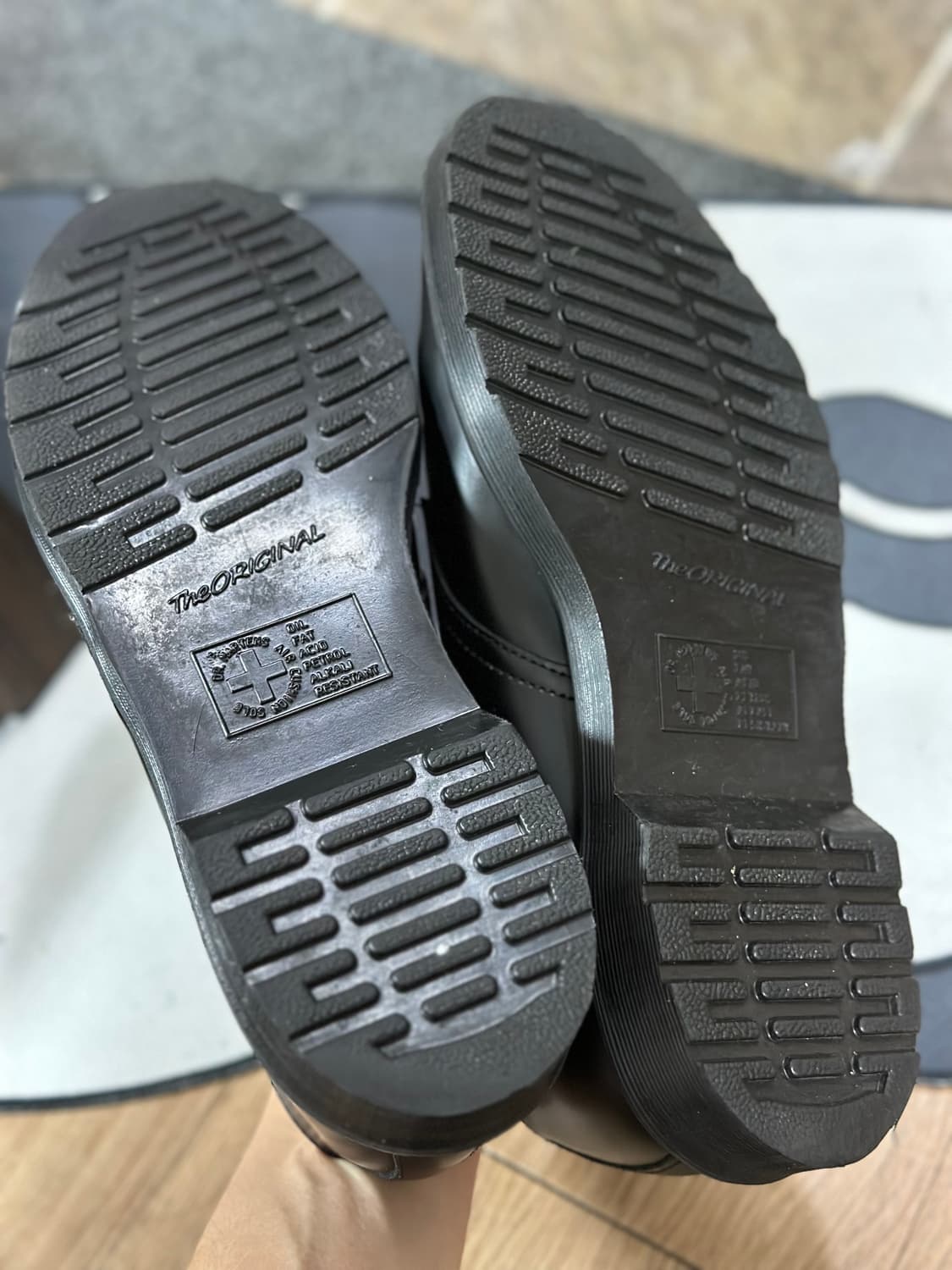 닥터마틴 1461 모노 불랙 UK8 270 상품이미지7