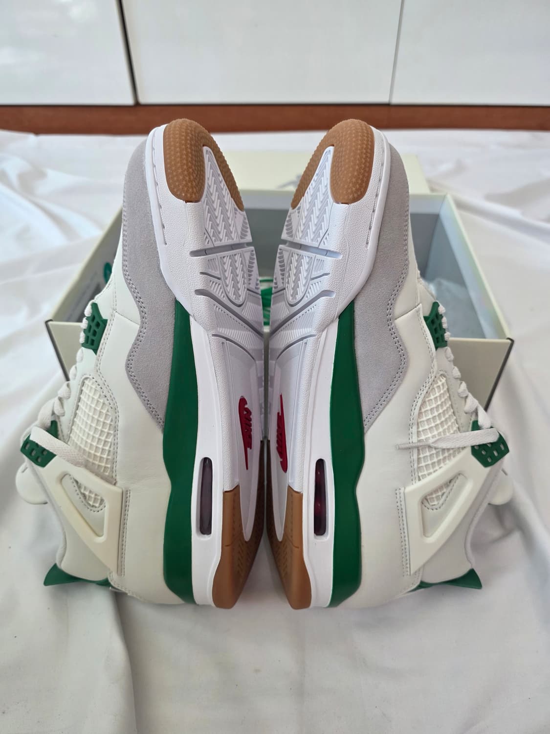 조던 4 x 나이키 SB 레트로 SP 파인 그린 상품이미지3