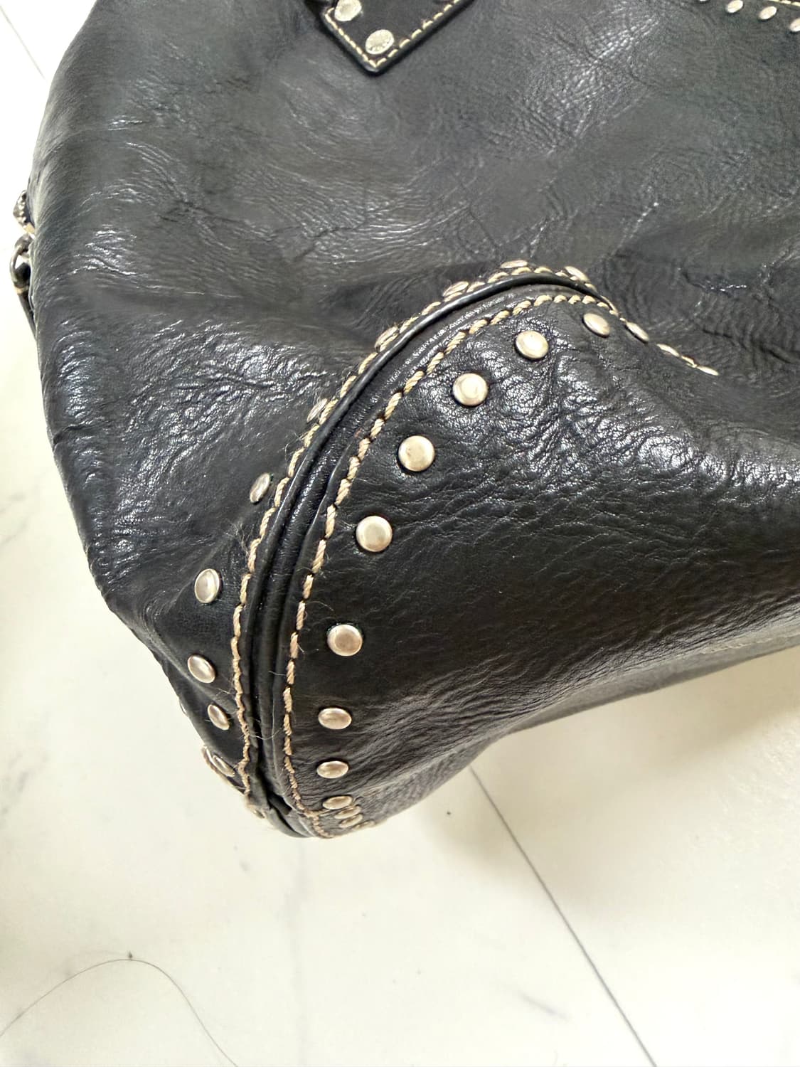 마이클코어스 위캔드 숄더백 라지 상품이미지5