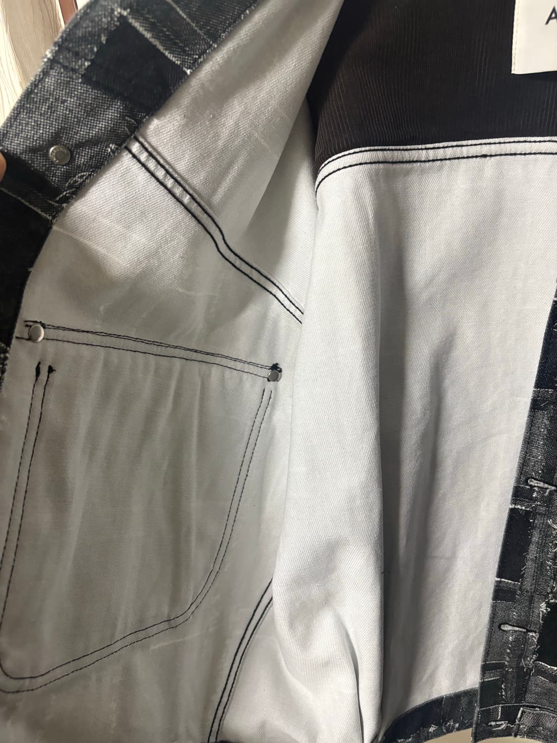 앤더슨 벨 로드 패치워크 프린트 데님자켓 블랙 상품이미지5