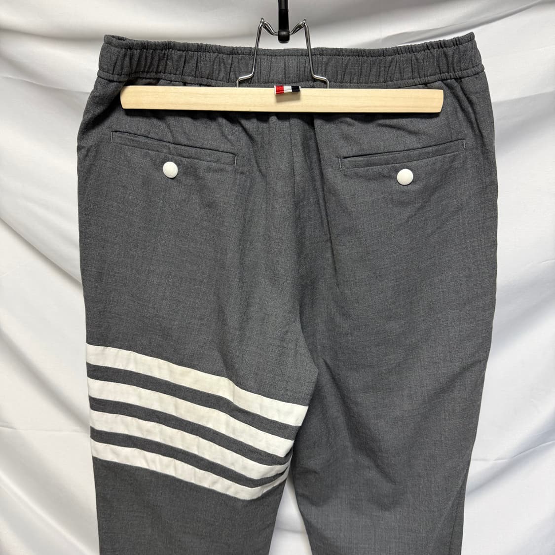 [S급/0] 톰브라운 사선완장 플레인 위브 트랙 팬츠 상품이미지6