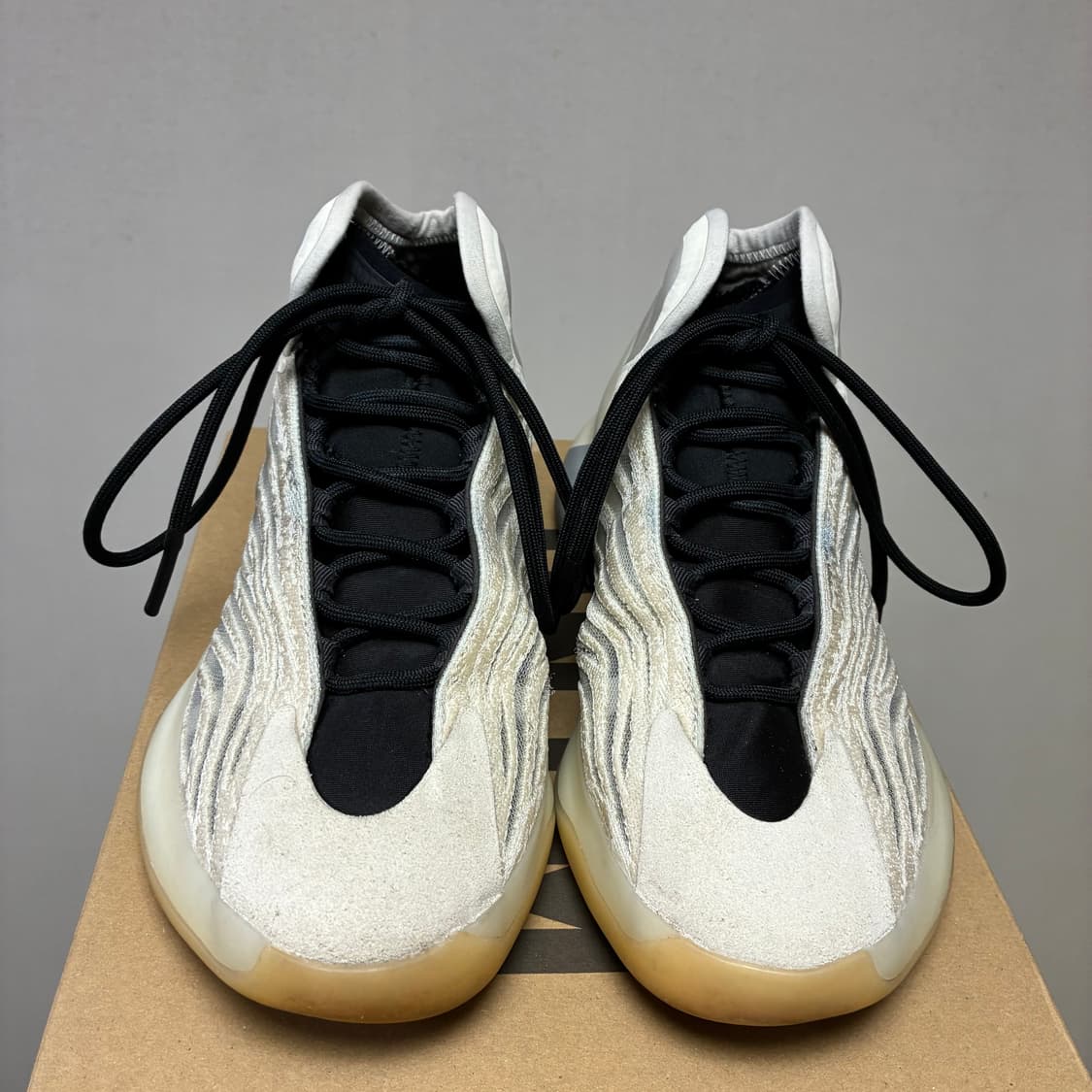 [260]아디다스 YZY QNTM 퀀텀 미스트슬레이트 상품이미지3