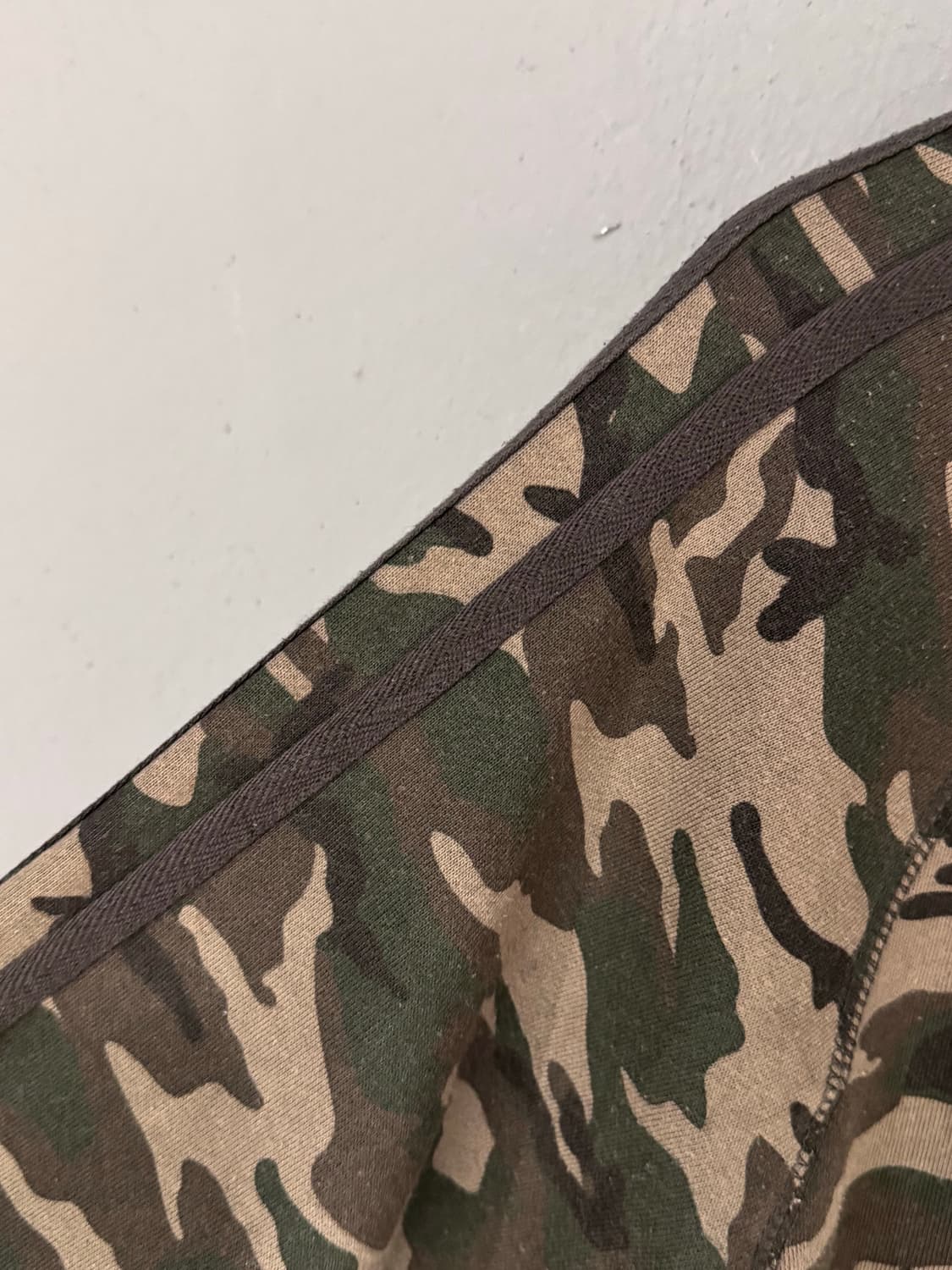 Center Clease 카모플라쥬 집업 자켓 상품이미지4