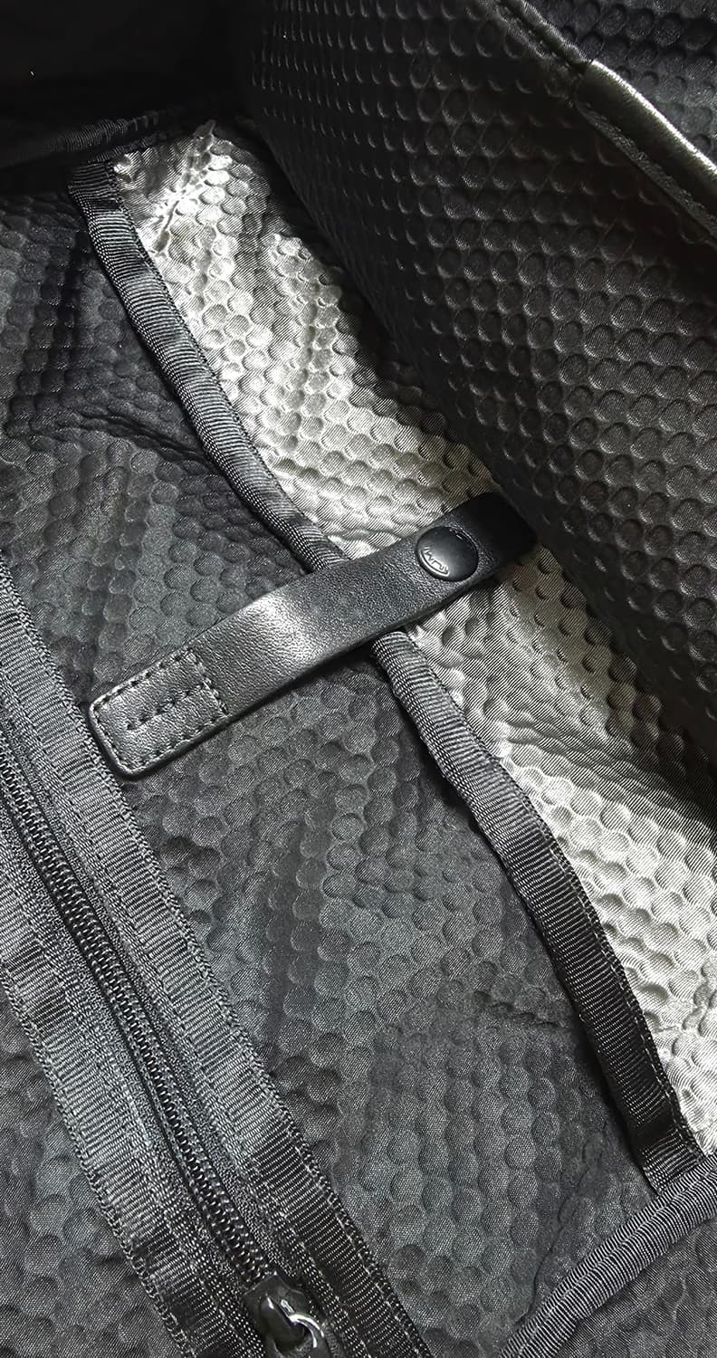 투미 르준 올 블랙 백팩 상품이미지4