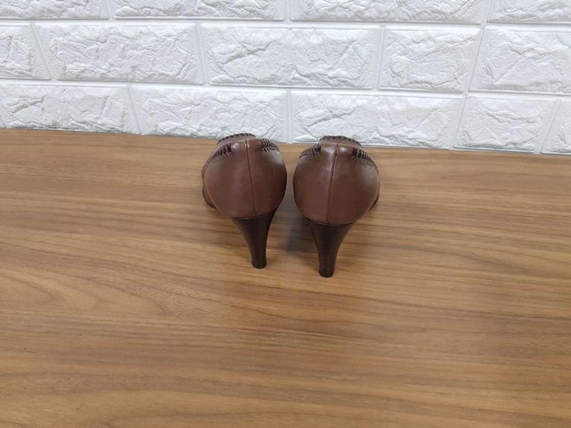 페라가모 토오픈 구두 245 (7반D) 상품이미지5