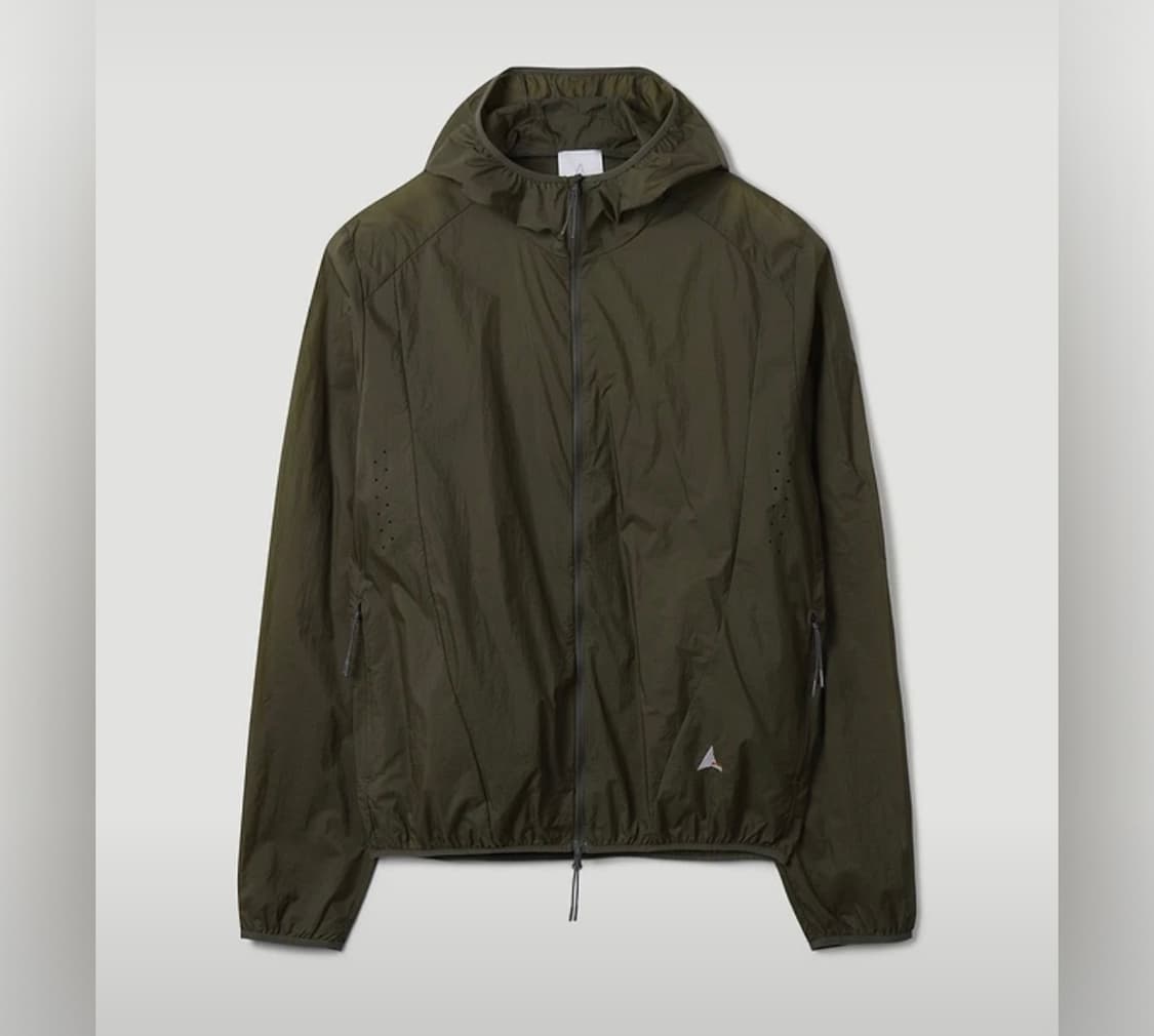 로아 패커블 바람막이 판매합니다 상품이미지1