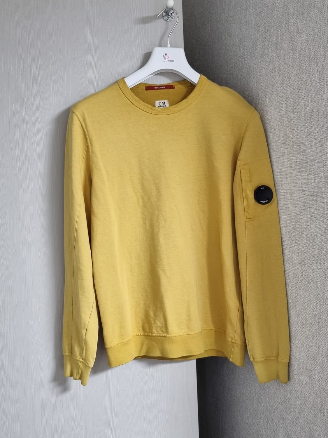 cp컴퍼니 맨투맨 상품이미지1