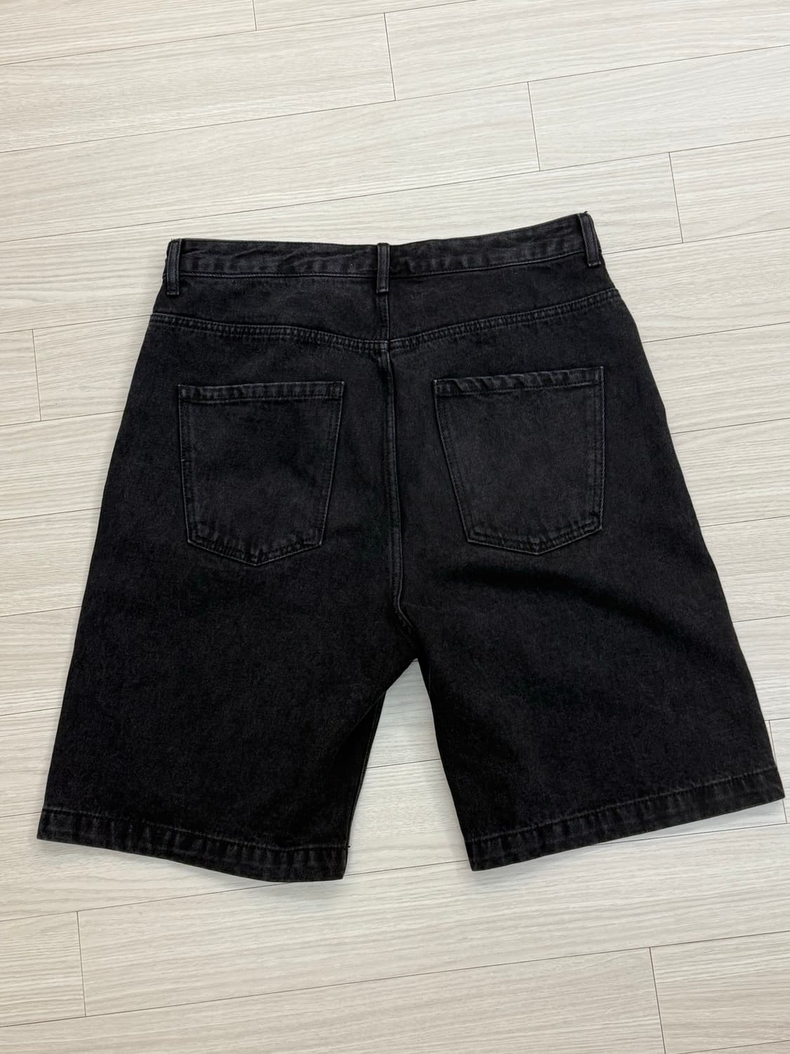 LYJEL SERVICE  DIAGONAL BERMUDA SHORTS 상품이미지3